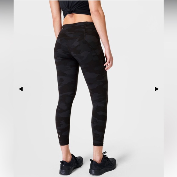 Sweaty Betty Pants - EUC Sweaty Betty 7/8 Black Camo Leggings